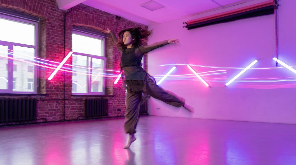 黄色仓库舞蹈视频